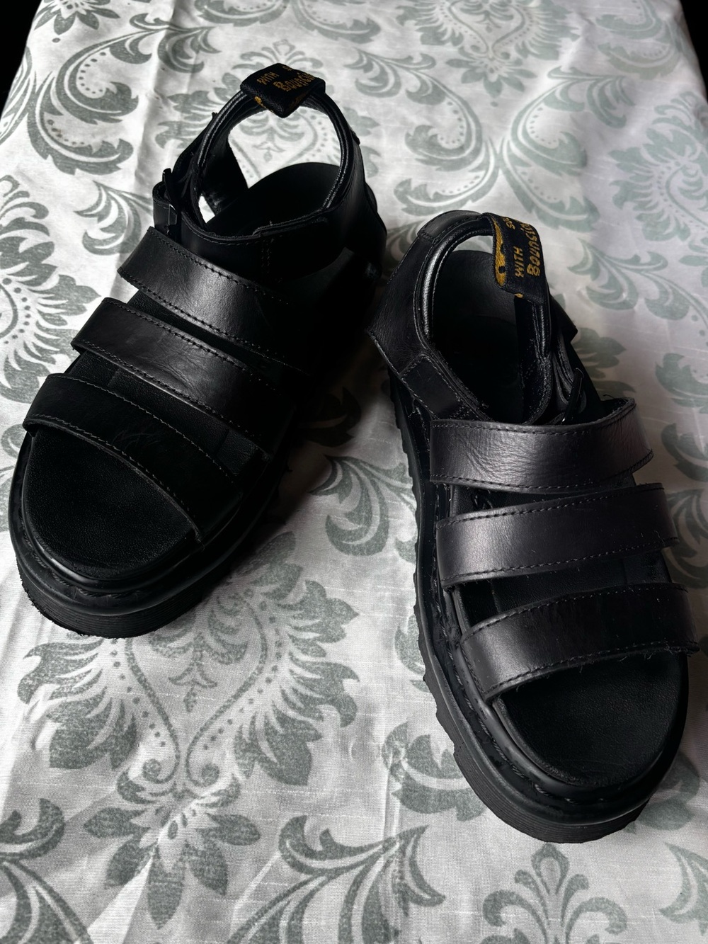 RARE Dr Martens BLAIRE Blk Hydroleather MonoGelt (Blk Stitching) & Blk Hardware